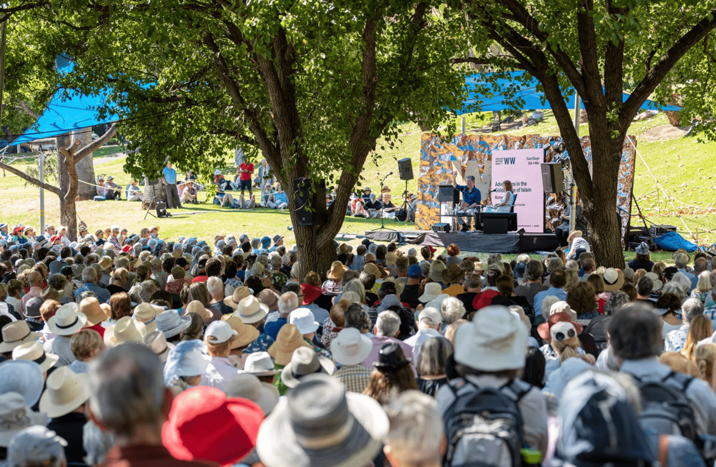 The crowd watching an outdoor literary panel at Adelaide Writers‘ Week.